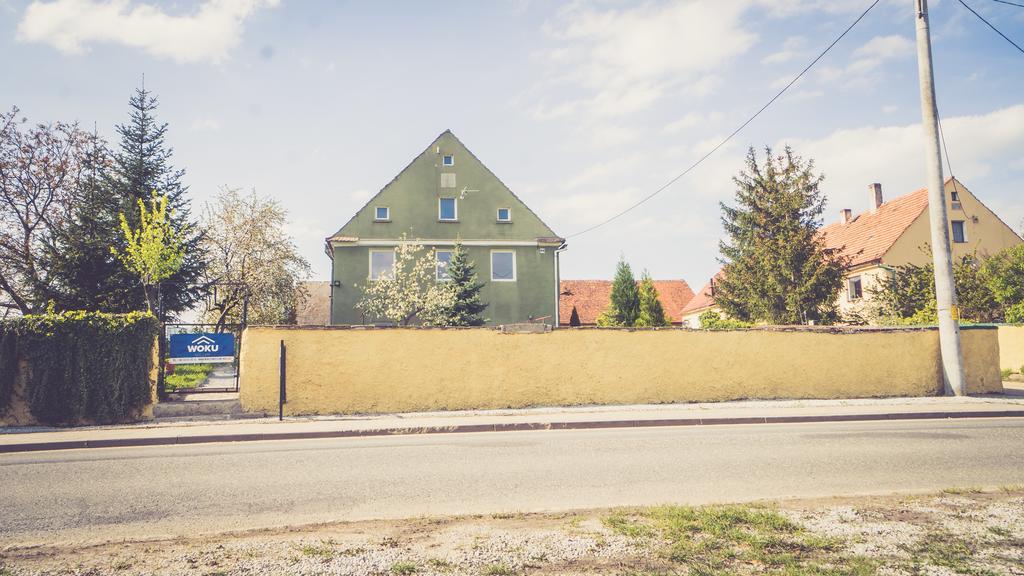 Noclegi Woku Świebodzice Extérieur photo